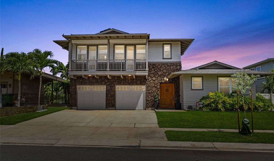 91-1298 Kuanoo St, Ewa Beach, HI 96706 - 5 Beds, 5 Bath