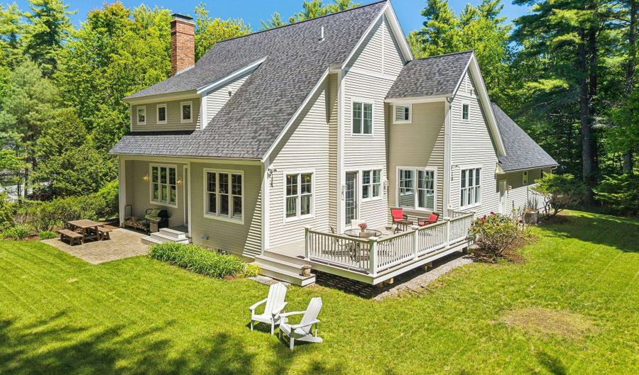 73 Pipers Point Ln, Alton, NH 03809 - 3 Beds, 3 Bath