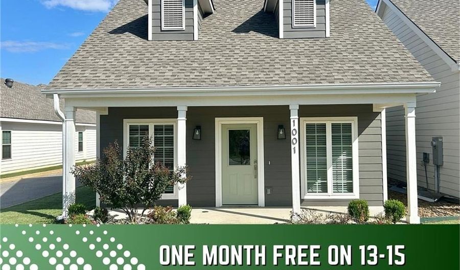 1001 NE Heights Ln, Bentonville, AR 72712 - 3 Beds, 2 Bath