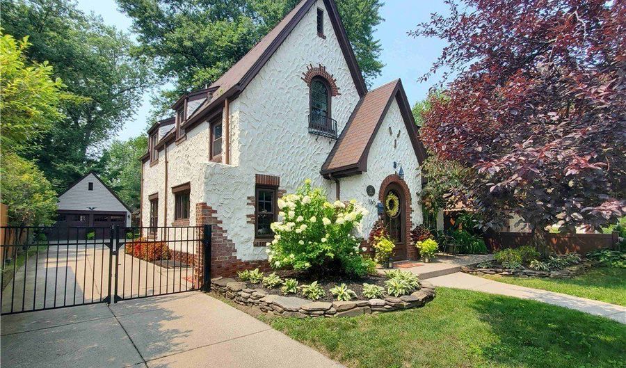 165 Lamarck Dr, Amherst, NY 14226 - 3 Beds, 2 Bath