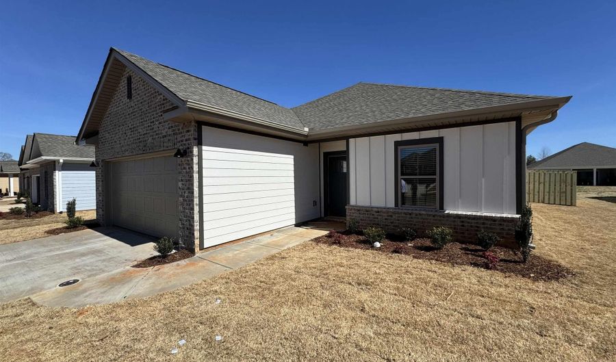 12316 Bartow Ln, Athens, AL 35613 - 3 Beds, 2 Bath
