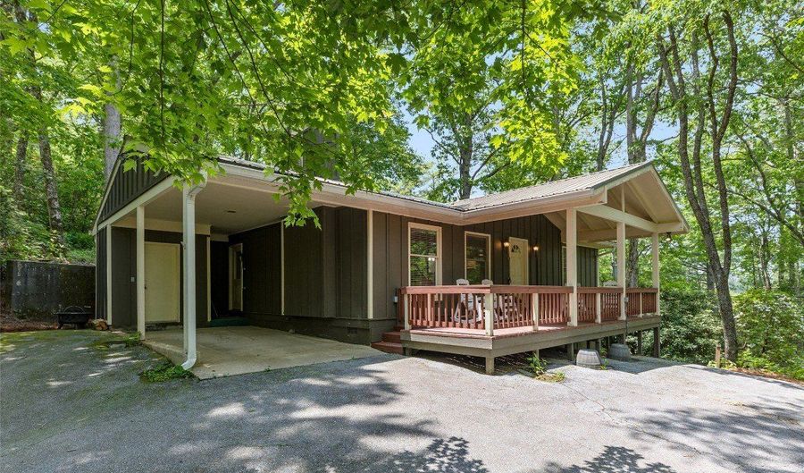65 Satulah Ridge Rd, Highlands, NC 28741 - 3 Beds, 3 Bath