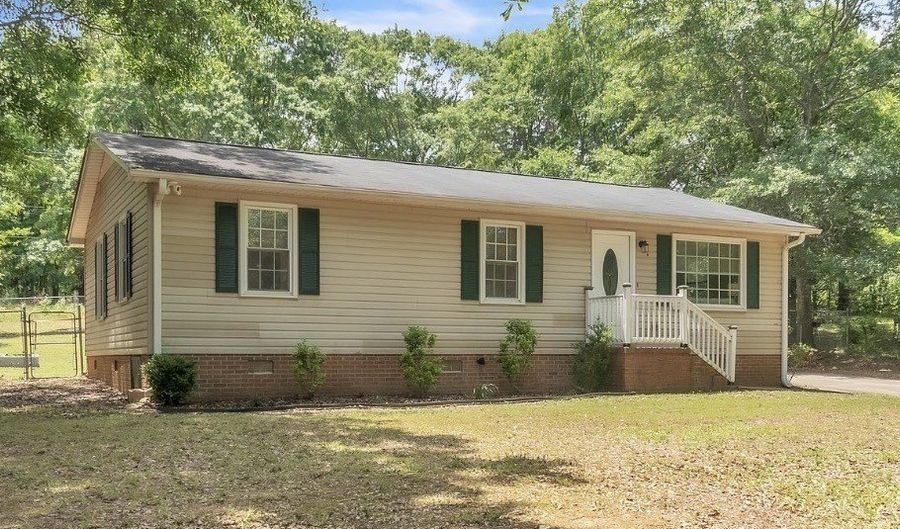 107 A Brookforest Dr, Belton, SC 29627 - 3 Beds, 2 Bath