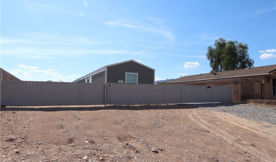 1681 River Gardens Dr, Bullhead City, AZ 86442 - 2 Beds, 2 Bath