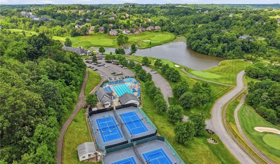 507 Potomac Ct, Adams Twp., PA 15044 - 5 Beds, 5 Bath