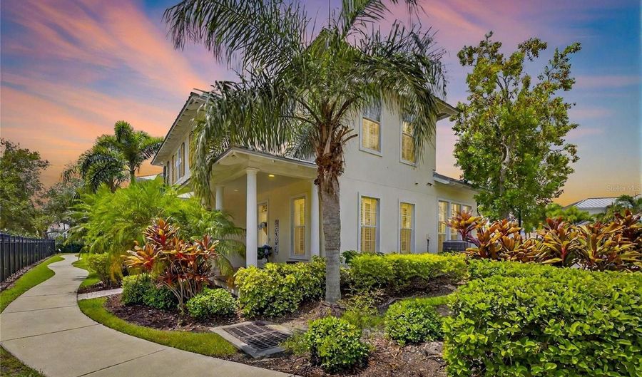 123 ABERDEEN POND Dr, Apollo Beach, FL 33572 - 3 Beds, 3 Bath