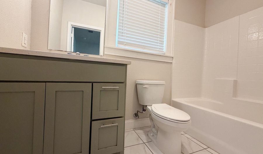 104 Sunset Cir, Alvarado, TX 76009 - 4 Beds, 2 Bath