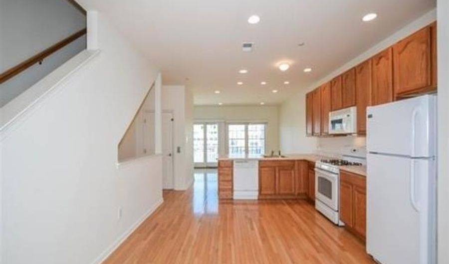 36 Chelsea Ct 36, Atlantic City, NJ 08401 - 3 Beds, 3 Bath