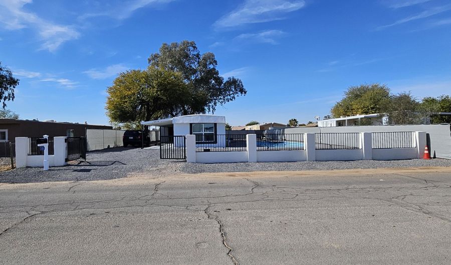 5676 N Fairoak Ln, Casa Grande, AZ 85122 - 2 Beds, 1 Bath