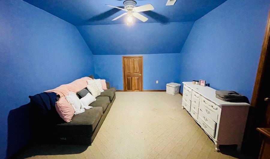 7697 20th Rd, Argos, IN 46501 - 6 Beds, 5 Bath