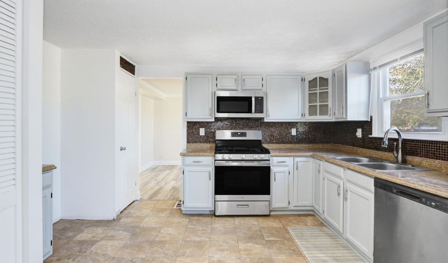 1649 N Missouri Ave, Atlantic City, NJ 08401 - 3 Beds, 2 Bath