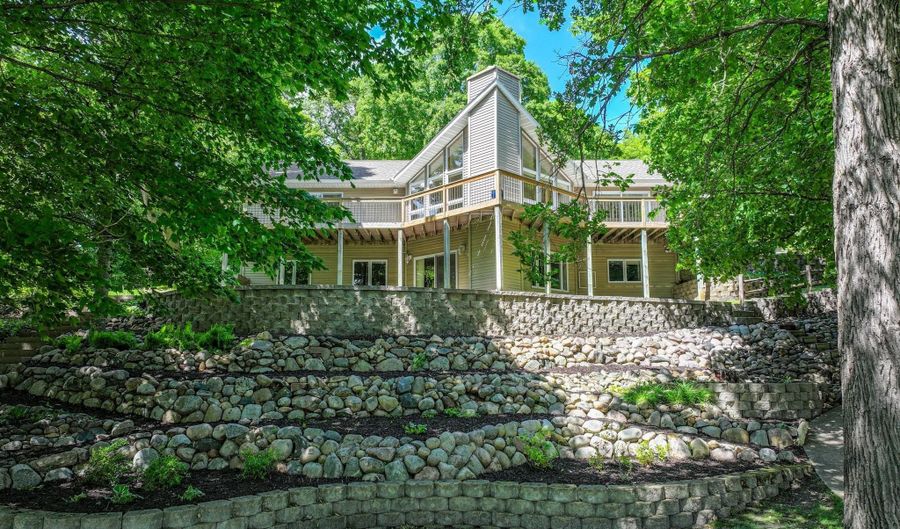 1850 Petes Point Ln SW, Alexandria, MN 56308 - 4 Beds, 3 Bath