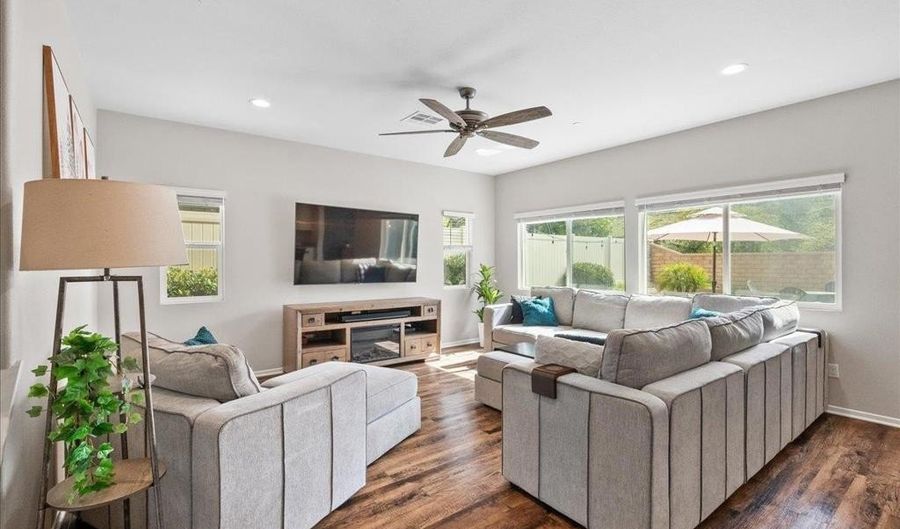 35420 Asturian Way, Fallbrook, CA 92028 - 4 Beds, 3 Bath