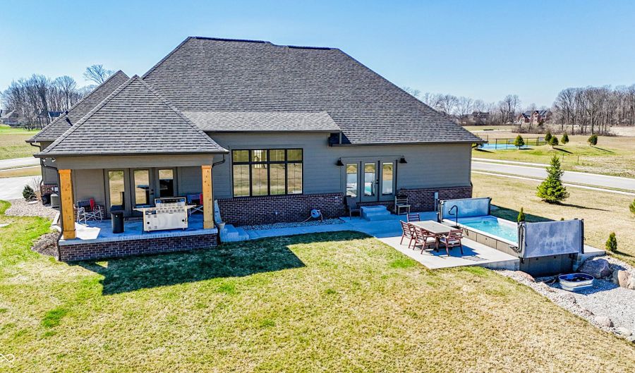 4264 Chapel Hill Ct, Bargersville, IN 46106 - 3 Beds, 3 Bath