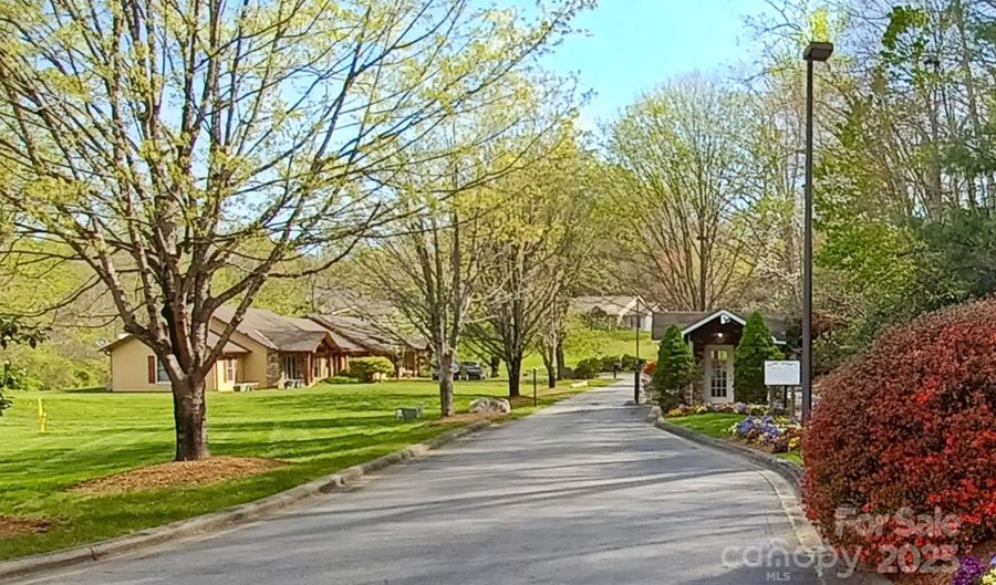 204 Rocky Mountain Way, Arden, NC 28704 - 3 Beds, 2 Bath
