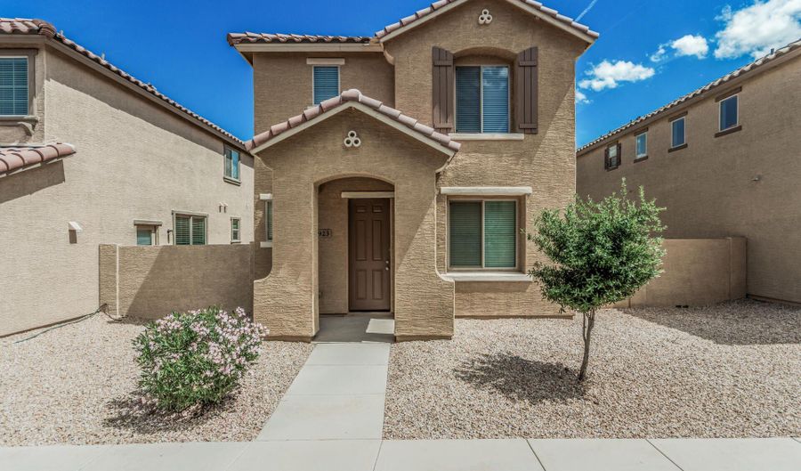 923 E AGUA FRIA Ln, Avondale, AZ 85323 - 3 Beds, 3 Bath