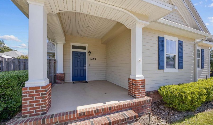 16609 NW 166TH Dr, Alachua, FL 32615 - 3 Beds, 2 Bath