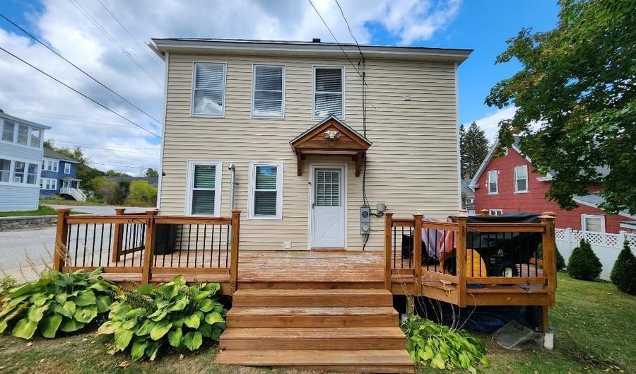 135 Mt. Forist St, Berlin, NH 03570 - 2 Beds, 3 Bath