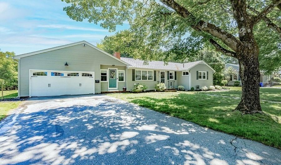 2 Amherst Rd, Andover, MA 01810 - 4 Beds, 3 Bath
