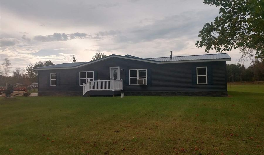 1676 E Manor Rd, Au Gres, MI 48703 - 3 Beds, 2 Bath