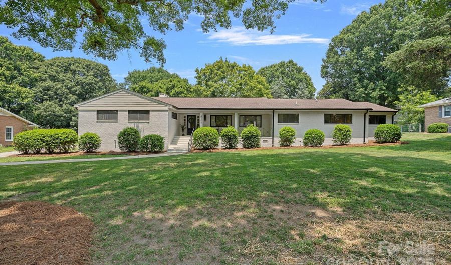 4209 Windwood Cir, Charlotte, NC 28226 - 4 Beds, 4 Bath