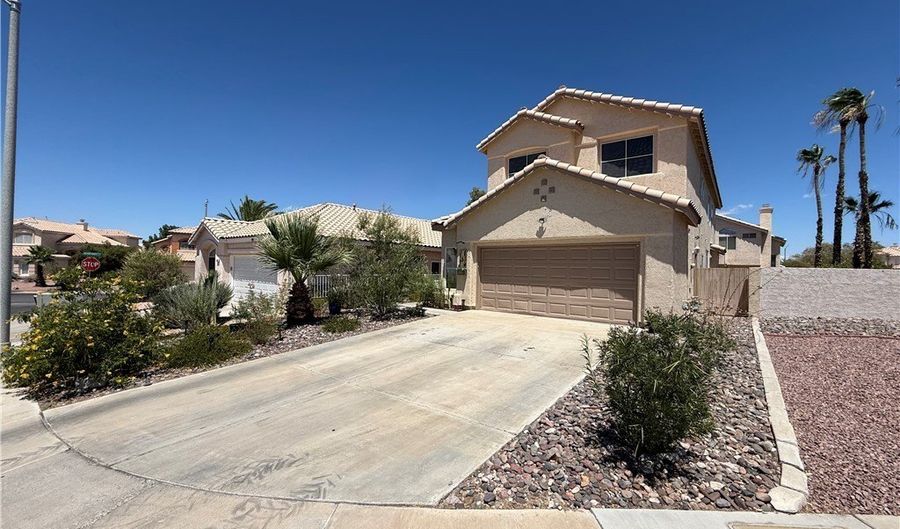 136 Serenade Ct, Henderson, NV 89074 - 4 Beds, 3 Bath