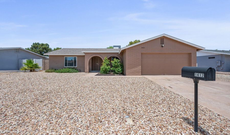 1412 W PALOMINO Dr, Chandler, AZ 85224 - 3 Beds, 2 Bath