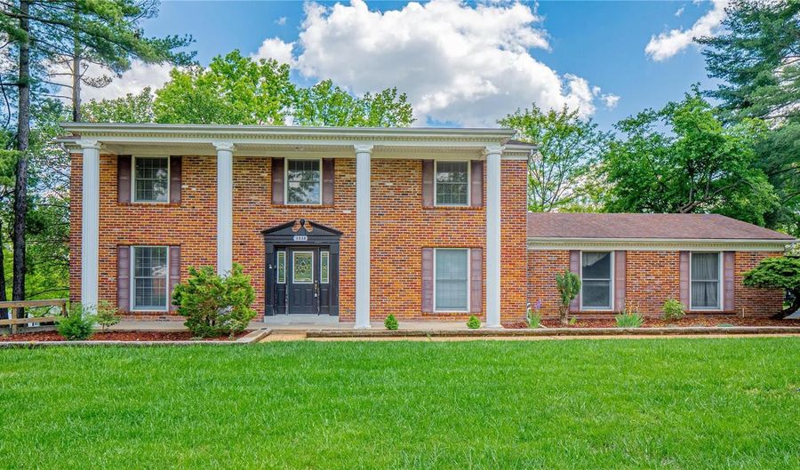 1532 Yarmouth Point Dr, Chesterfield, MO 63017 - 4 Beds, 3 Bath