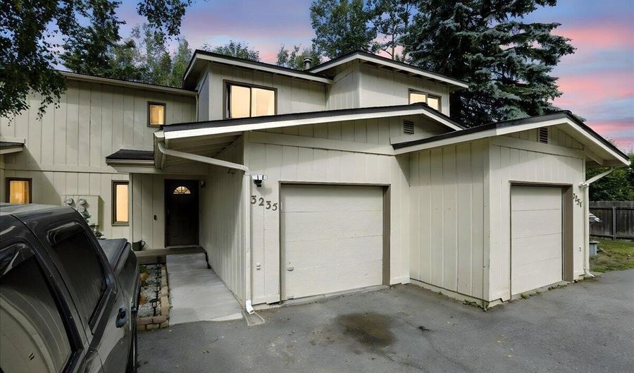 3235 Eastgate Pl #35, Anchorage, AK 99504 - 2 Beds, 2 Bath