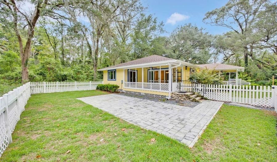 19922 NW 131ST Pl, Alachua, FL 32615 - 3 Beds, 2 Bath