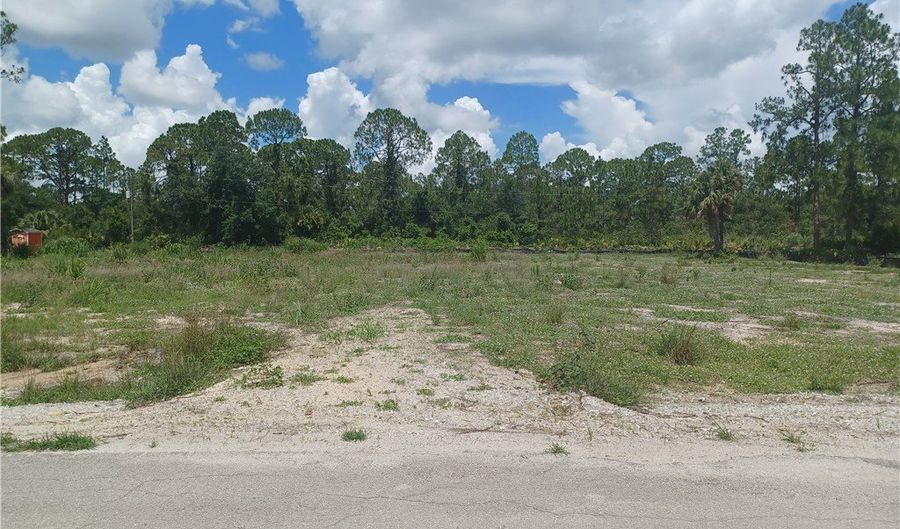 2011 Irving Ave, Alva, FL 33920 - 0 Beds, 0 Bath