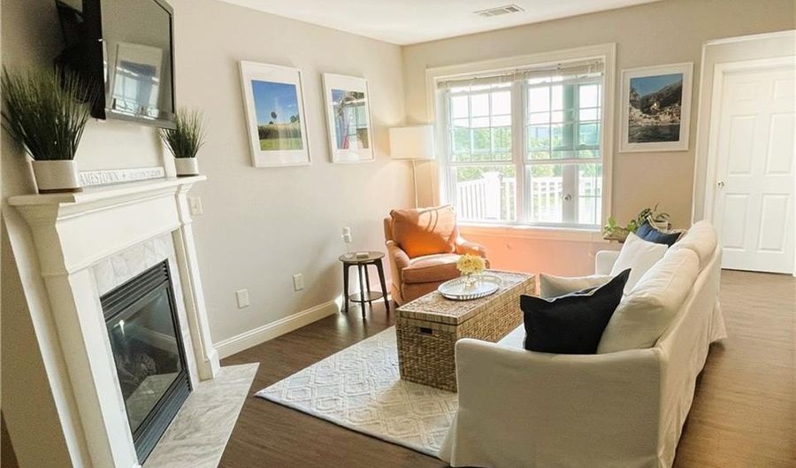 60 Saw Mill Dr 303, North Kingstown, RI 02852 - 2 Beds, 2 Bath