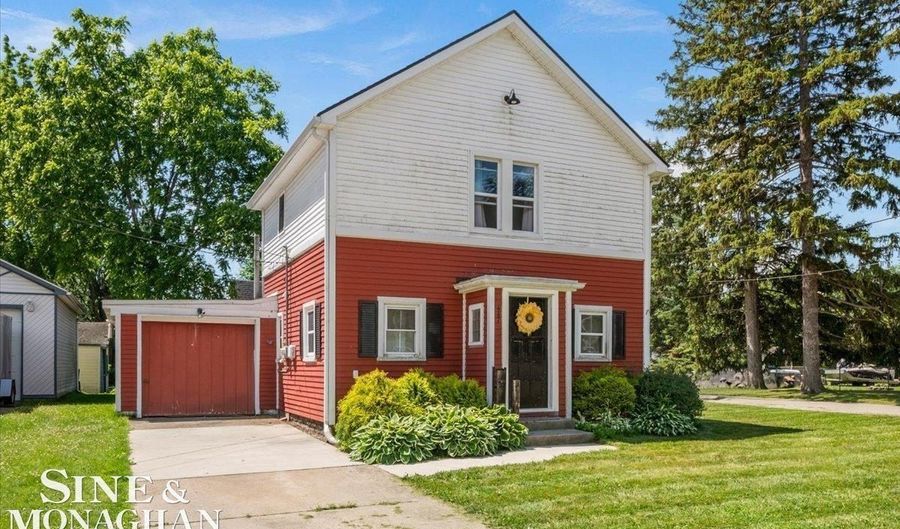 447 Ruskin Dr, Algonac, MI 48001 - 3 Beds, 2 Bath