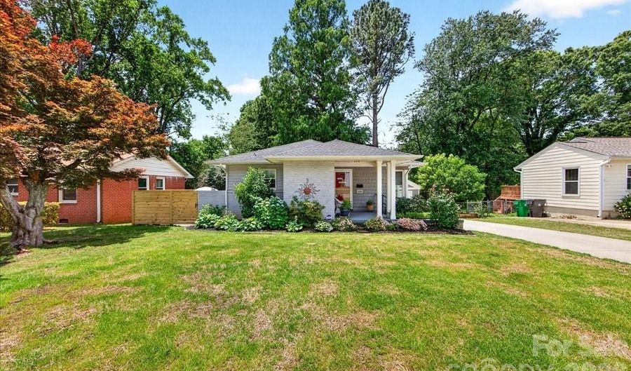 3425 Airlie St, Charlotte, NC 28205 - 3 Beds, 2 Bath
