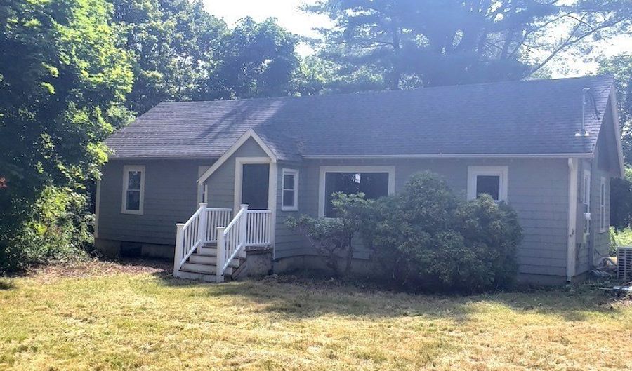 4 Russell Stage Rd, Blandford, MA 01008 - 3 Beds, 1 Bath