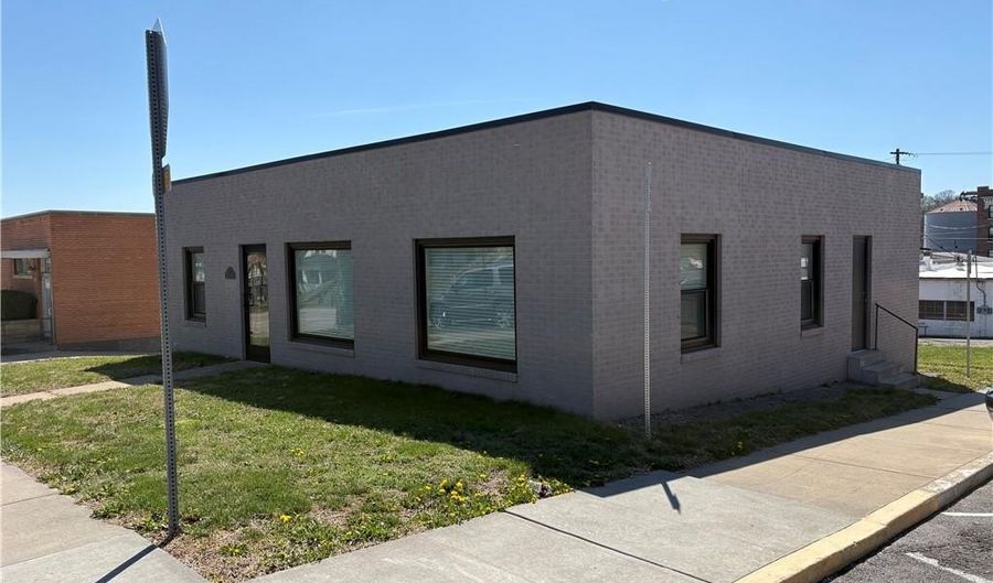 820 Kansas Ave, Atchison, KS 66002 - 0 Beds, 0 Bath