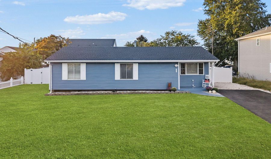 1228 Pacific Ave, Beachwood, NJ 08722 - 3 Beds, 1 Bath