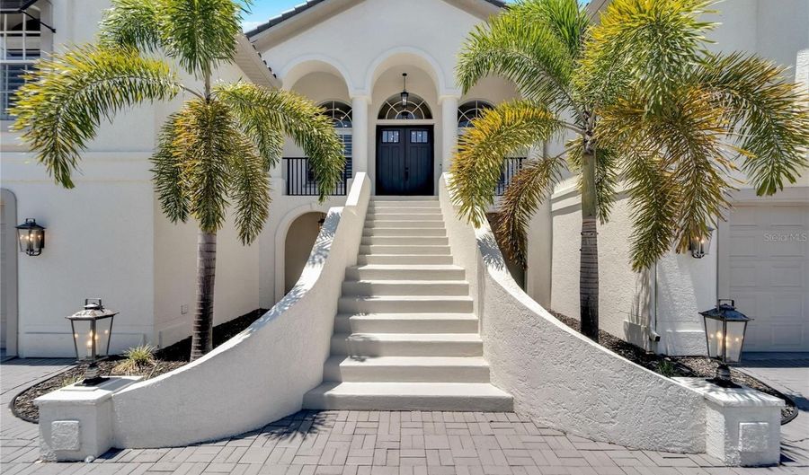 1024 SONATA Ln, Apollo Beach, FL 33572 - 4 Beds, 4 Bath