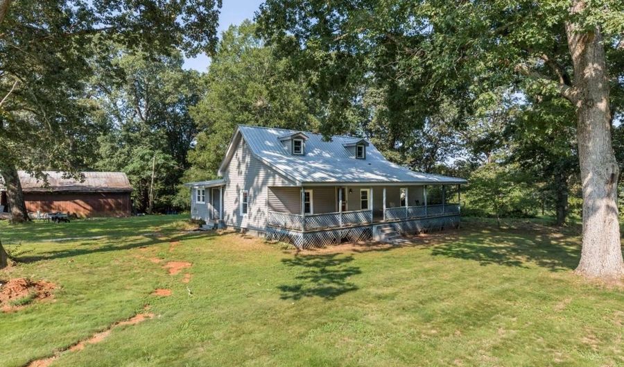 933 Alto Mud Crk, Alto, GA 30510 - 3 Beds, 2 Bath
