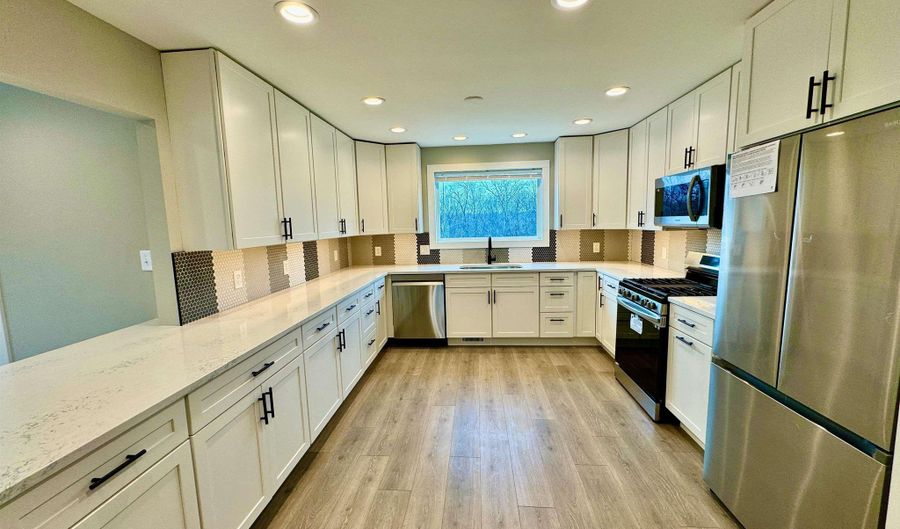 475 Boyd Ln, Bedford, IN 47421 - 5 Beds, 3 Bath
