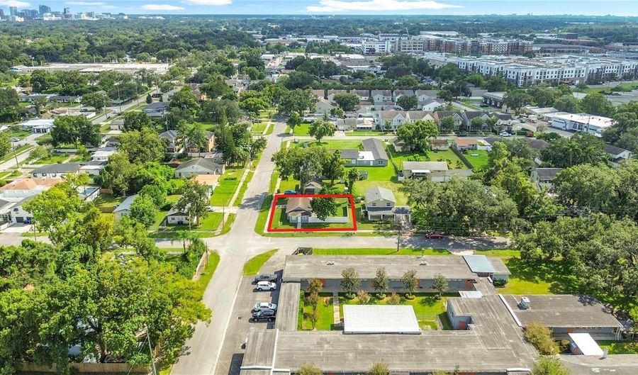 1600 ROOSEVELT Ave, Orlando, FL 32804 - 3 Beds, 1 Bath