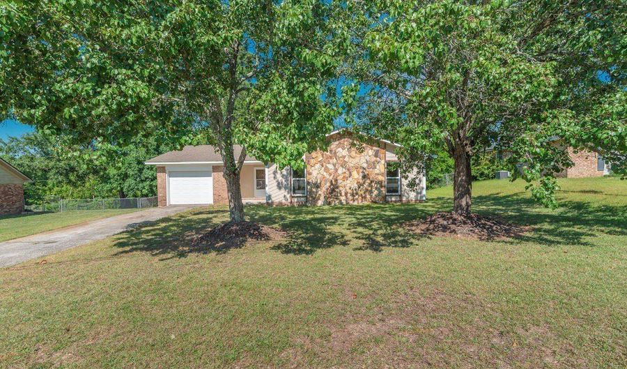 112 W Lynne Dr, Augusta, GA 30907 - 3 Beds, 2 Bath