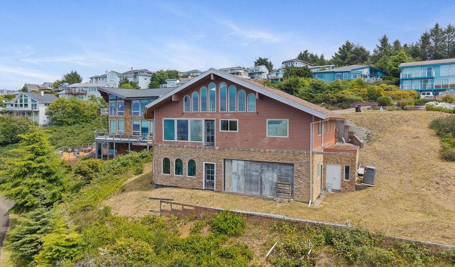 535 KESTERSON Ct, Rockaway Beach, OR 97136 - 3 Beds, 3 Bath
