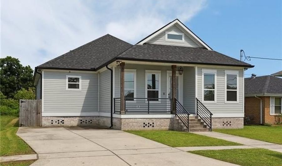 2313 AYCOCK St, Arabi, LA 70032 - 4 Beds, 3 Bath