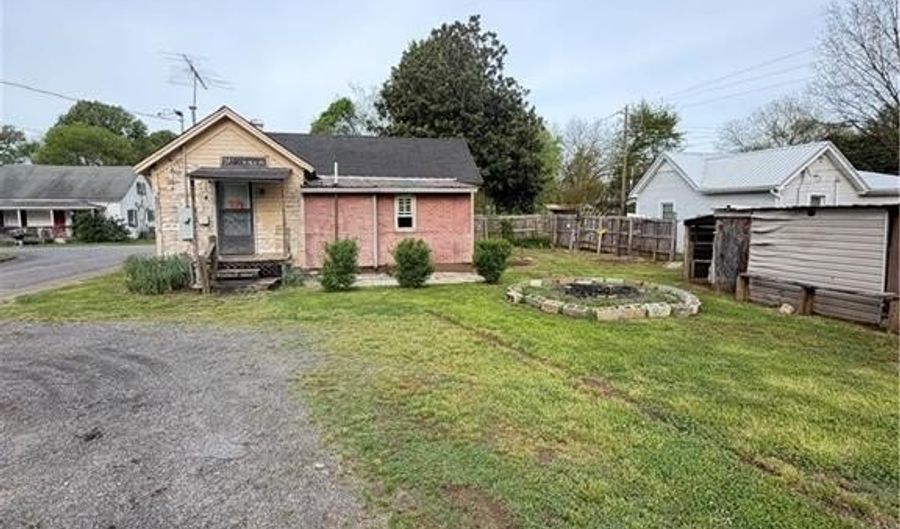 3 Walnut St, Aragon, GA 30104 - 2 Beds, 1 Bath