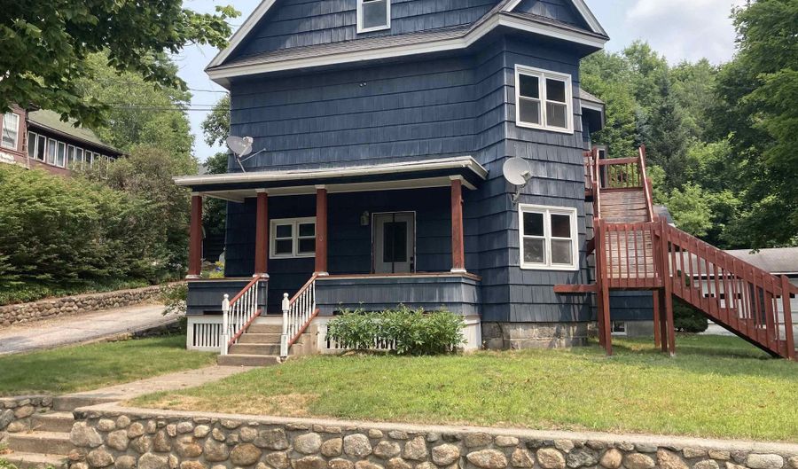150 Prospect St, Berlin, NH 03570 - 6 Beds, 2 Bath