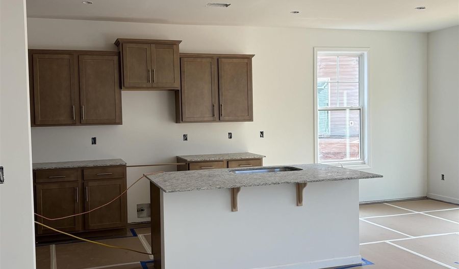 5082 Sunnycreek Dr, Boiling Springs, SC 29316 - 3 Beds, 3 Bath