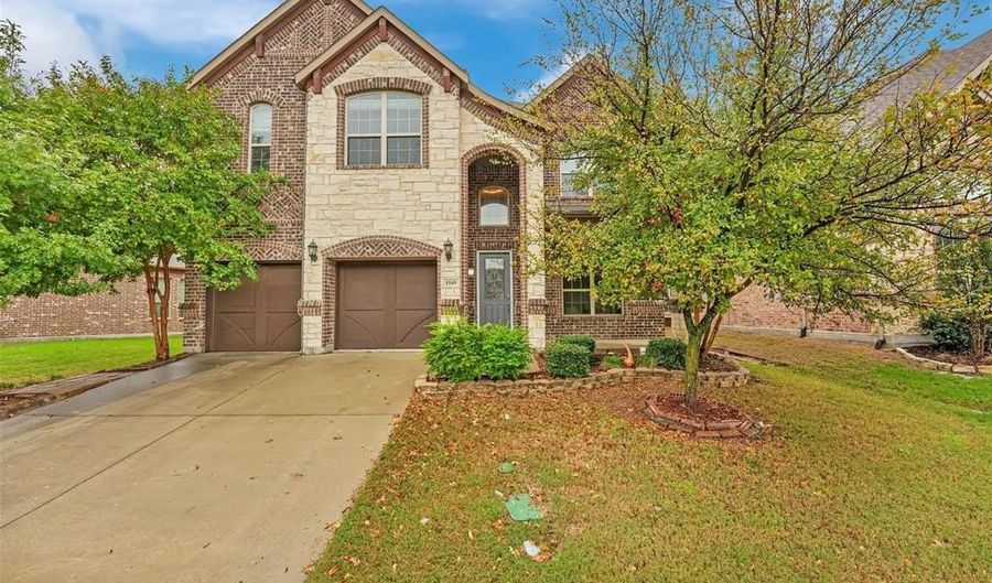 1549 Sonnet Dr, Heath, TX 75126 - 5 Beds, 4 Bath