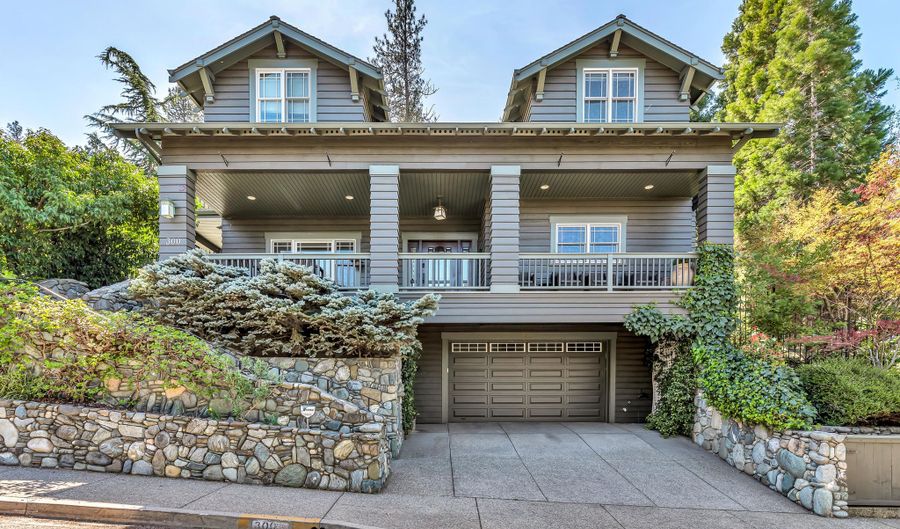 300 Vista St, Ashland, OR 97520 - 4 Beds, 4 Bath