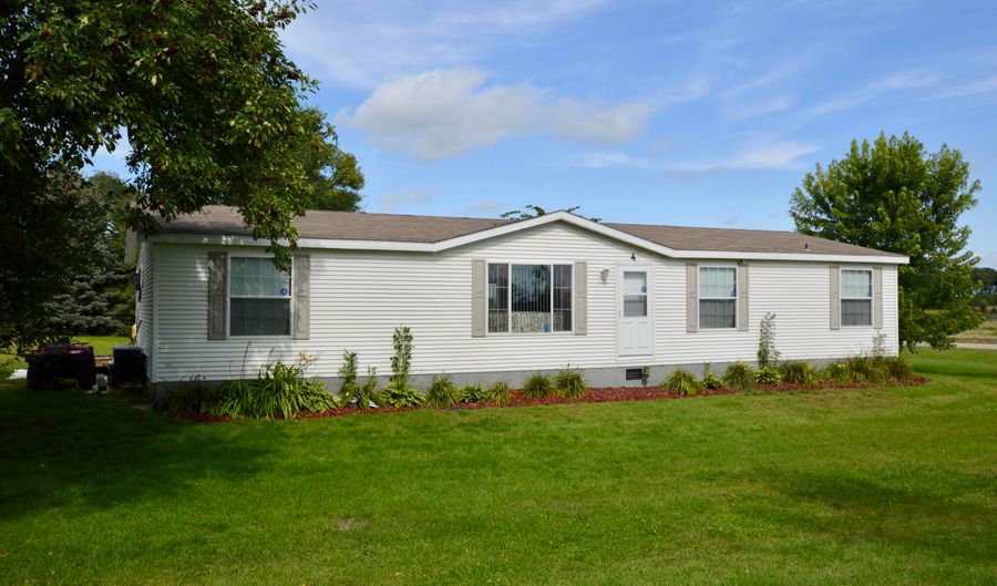 4 NW 4th Ave, Columbia, SD 57433 - 4 Beds, 2 Bath